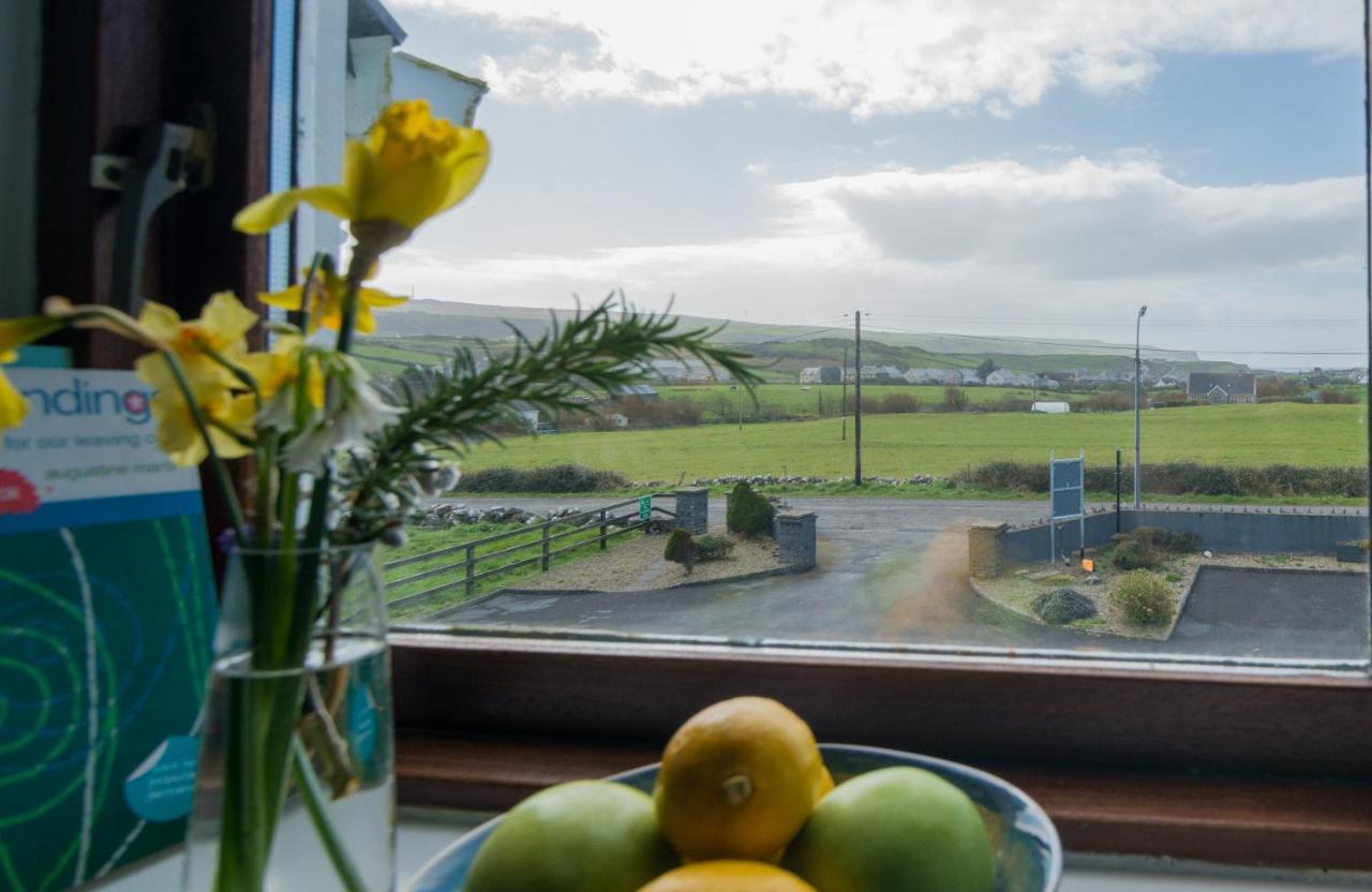 Oar restaurant&Rooms Doolin Extérieur photo